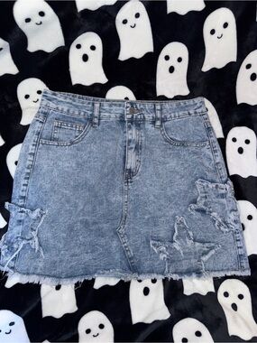 SHEIN Star Distressed Light Blue Denim Mini Skirt